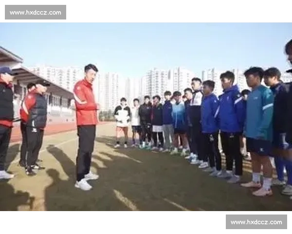 连云港苏超试训启动，重庆学子焦煜桀：跨越千里的足球梦